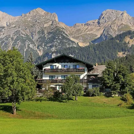 Sonnenhuegel Ramsau am Dachstein